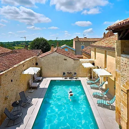 Hotel Le Chevalier Bleu 3*
