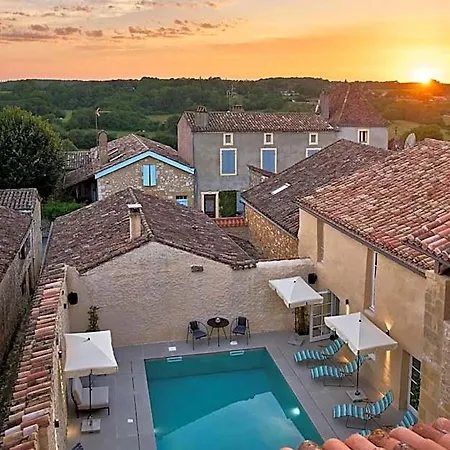 Le Chevalier Bleu Hotel
